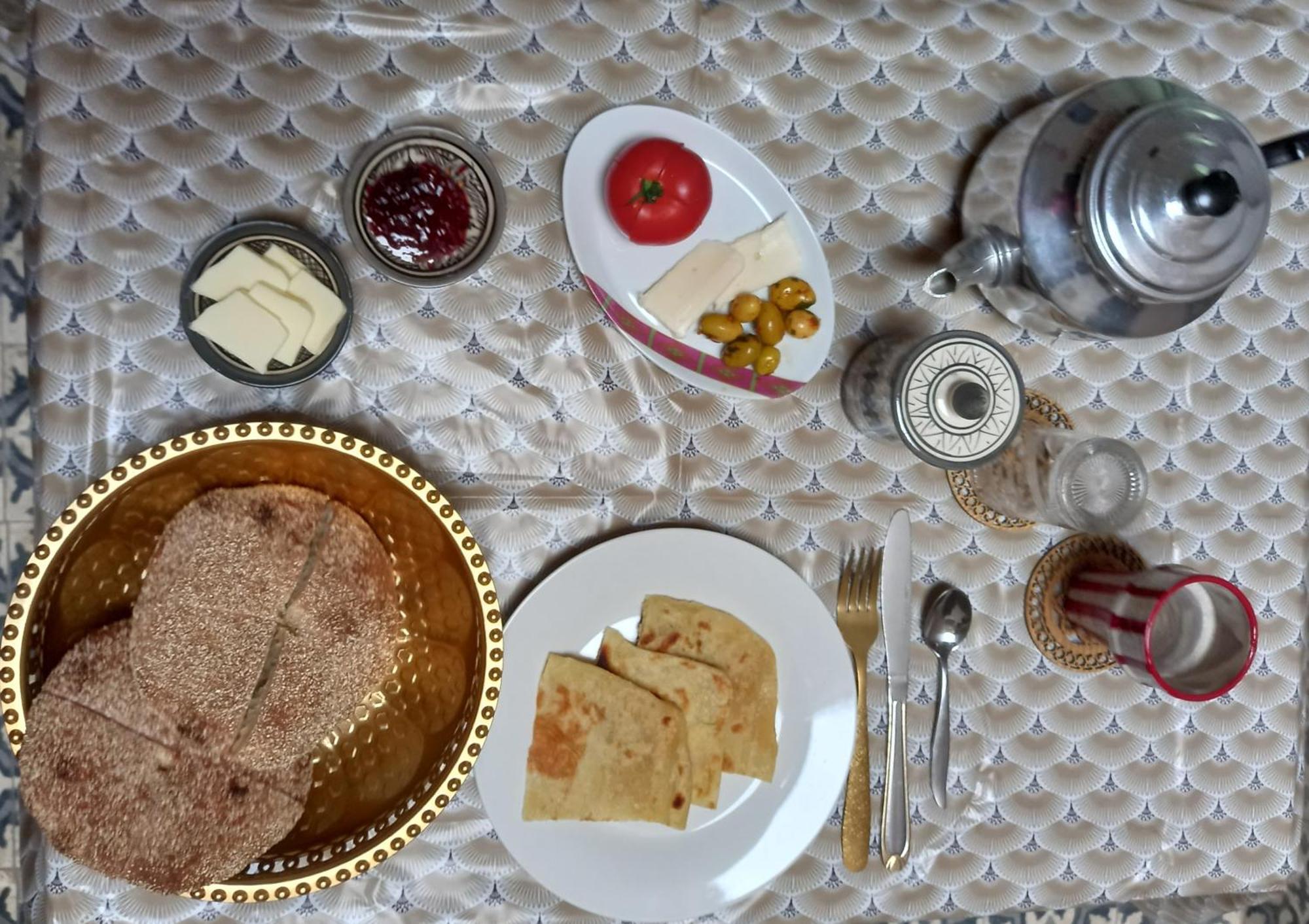 Juli'S Bed and Breakfast Marrakesh Buitenkant foto